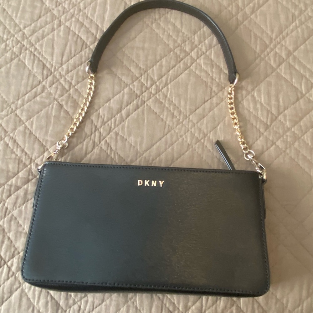 $75 DKNY BLACK PURSE